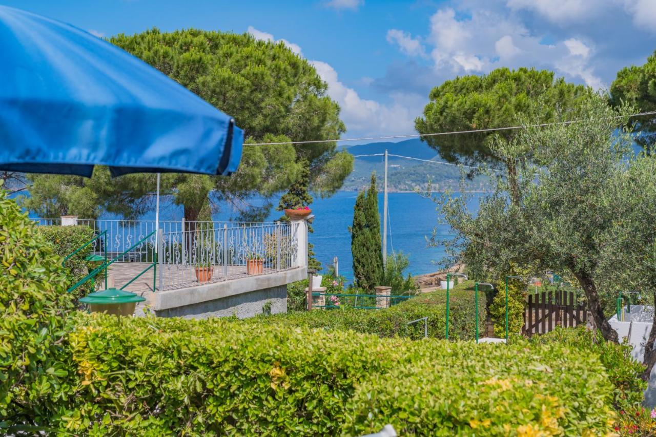 Residence Baia Delle Grazie Casa Morcone Exteriér fotografie